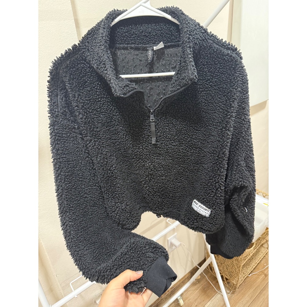H&M Divided Black Teddy Sherpa Cropped Pullover Large Cozycore WInter Fall
